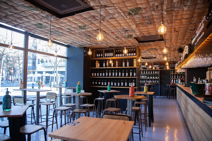 4 Latas Poblenou