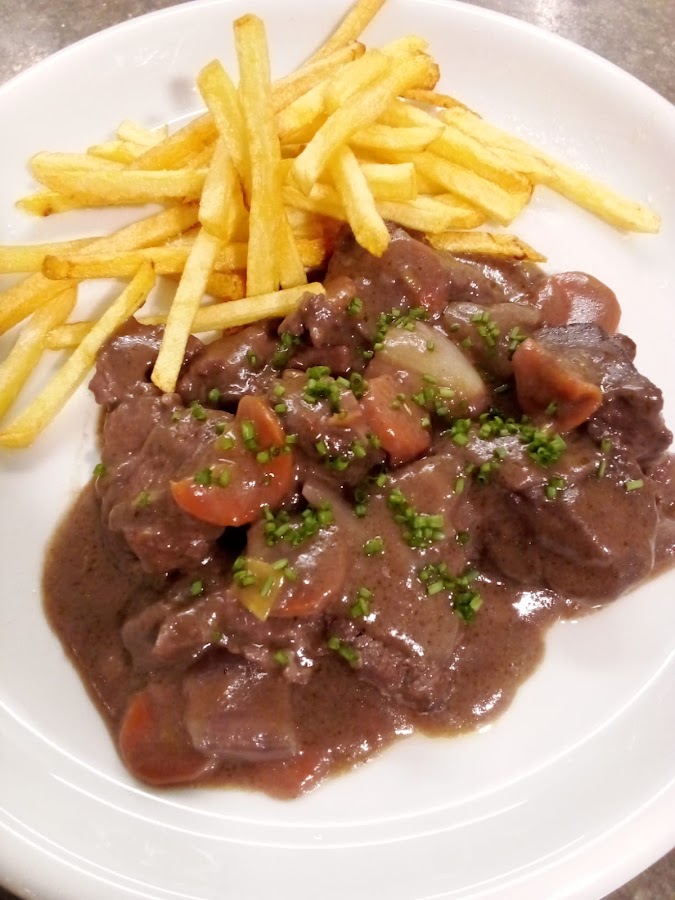 Bar local social de Pontons