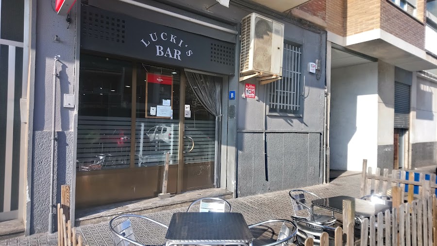 Bar Lucki’s