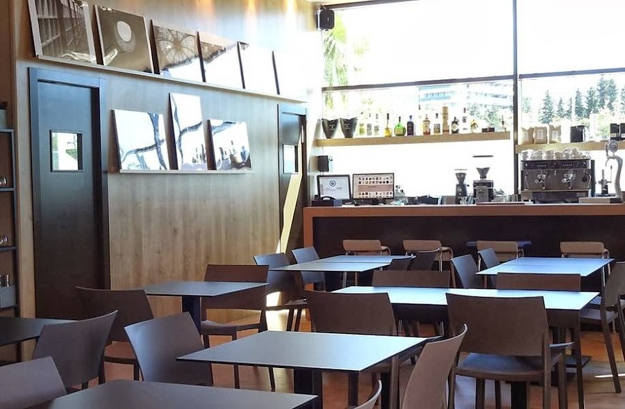 Bistro Creme de la Creme