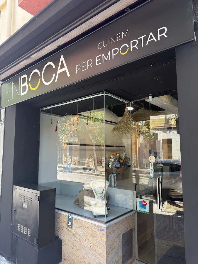 En Boca Cuinem Per Emportar