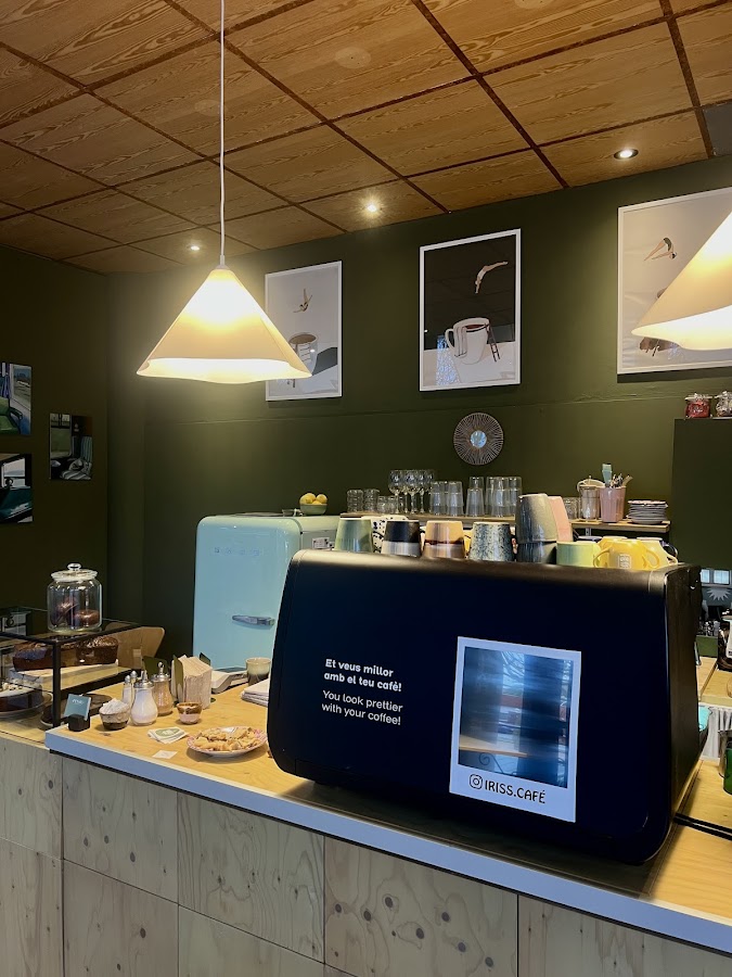 Iris café