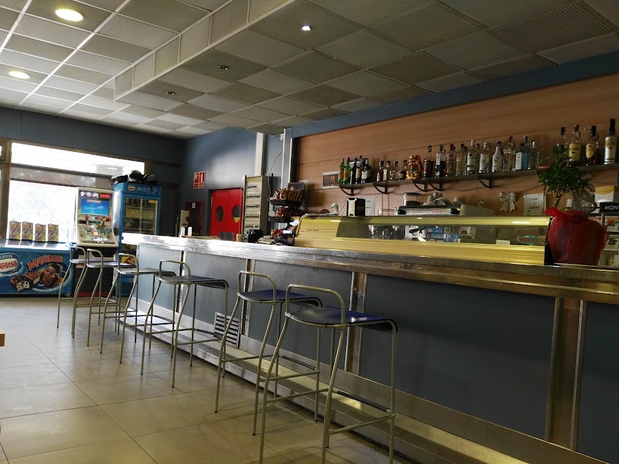 La Bolera Bar Restaurante Asiático