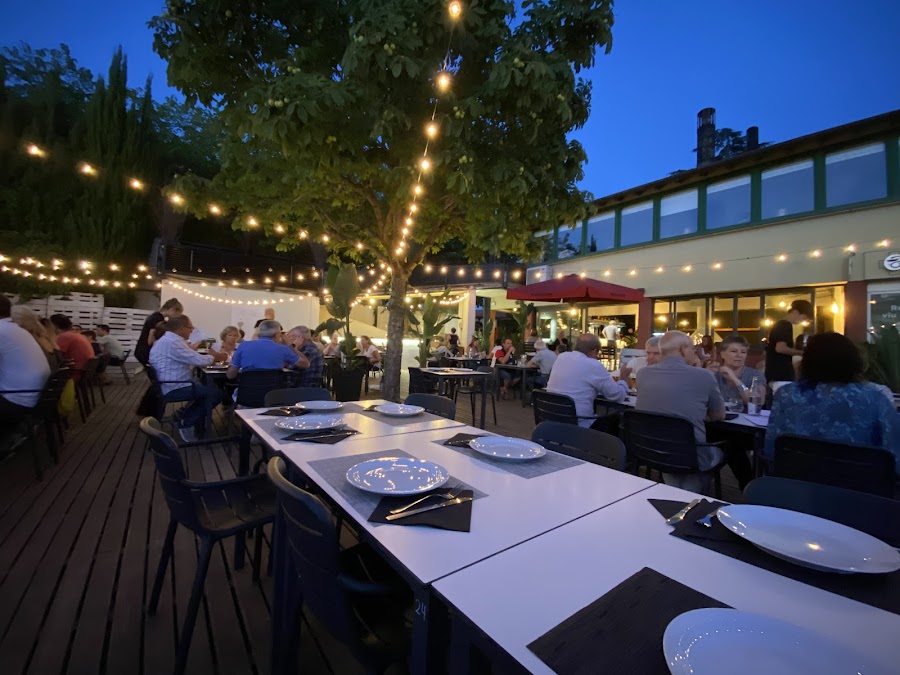 Restaurant 787 Matadepera