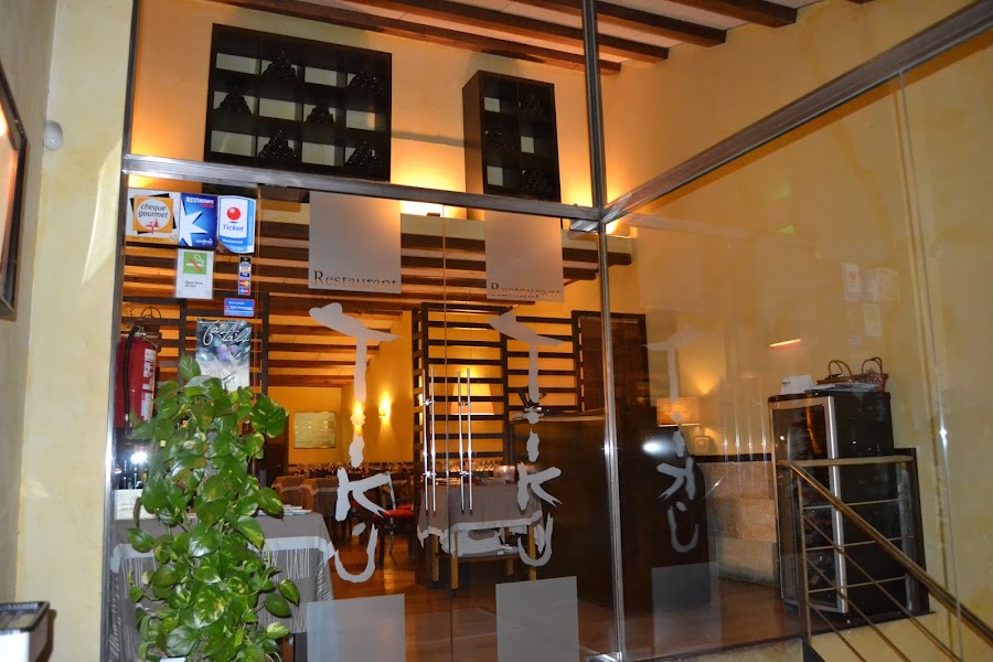 Restaurant Tiku