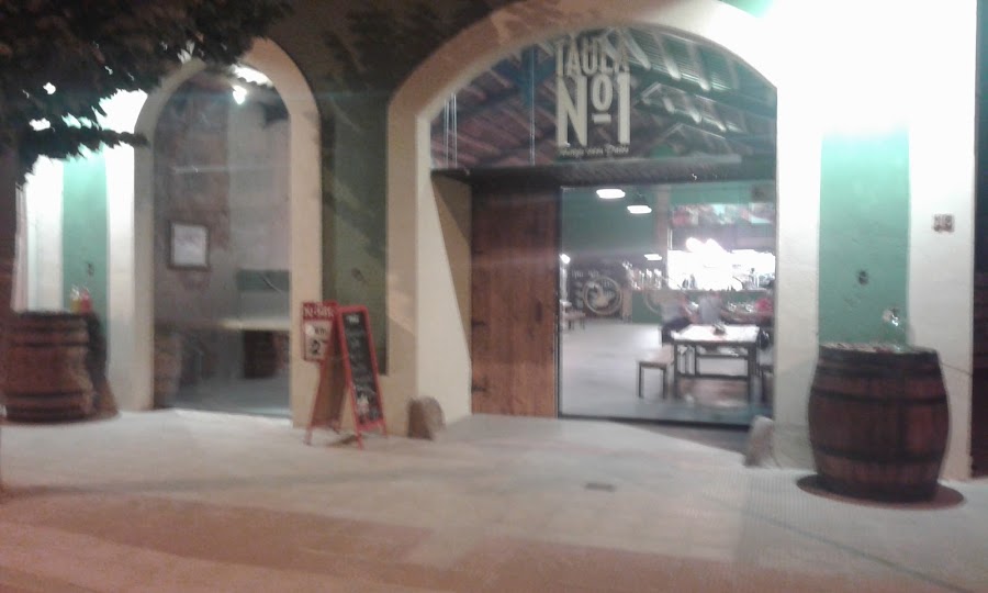 TAULA Nº1 Braseria