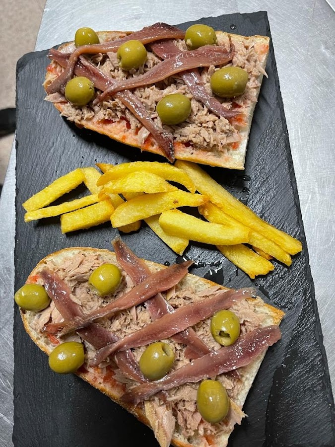 Tres Vents Restaurant