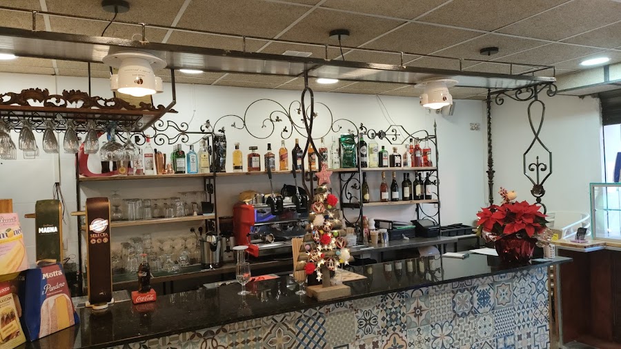 Tribulino GastroBar & Cafeteria Italiana con terraza | Restaurante | Les Corts | estadio Camp Nou | Maternitat