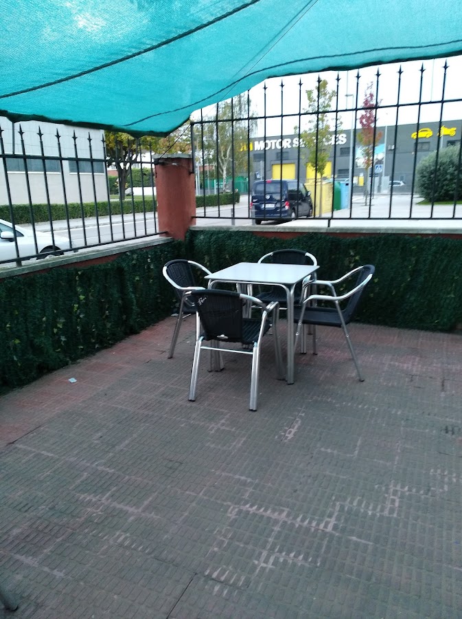 BAR LOS MIRLOS