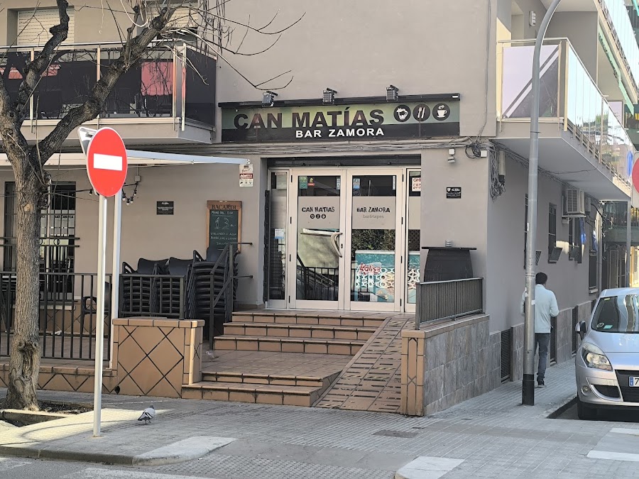 Can Matías Bar Zamora