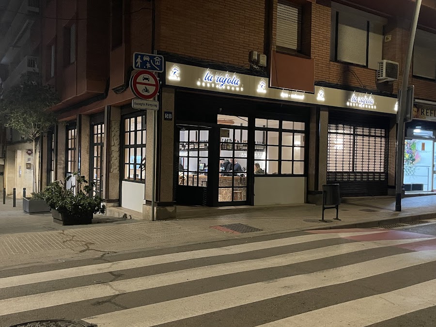 La rajola tapes- restaurant