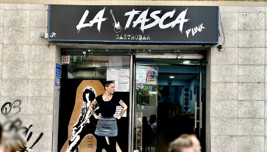 La Tasca Punk Gastrobar (VACACIONES DEL 6 AL 28 DE AGOSTO)