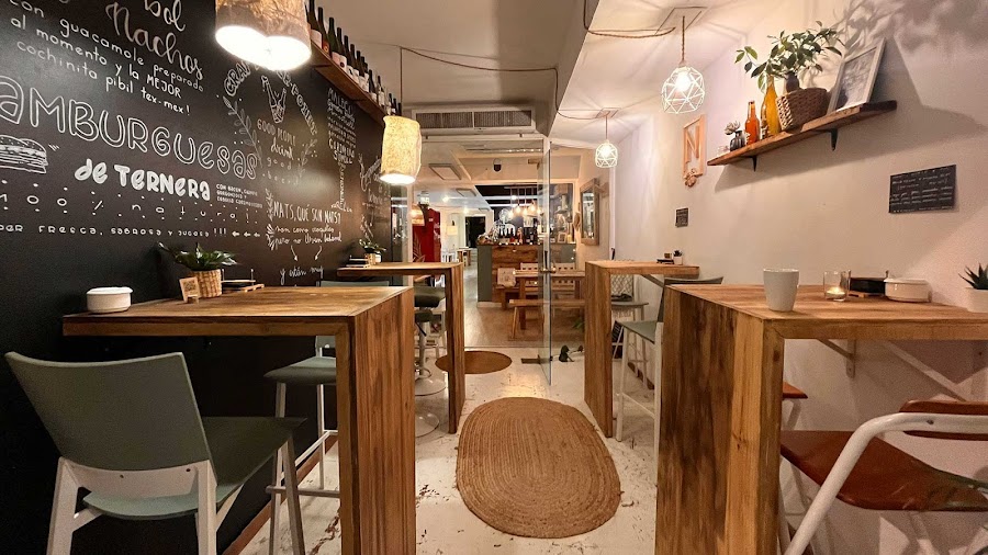 NUNNA - Bar - Restaurante en Sitges