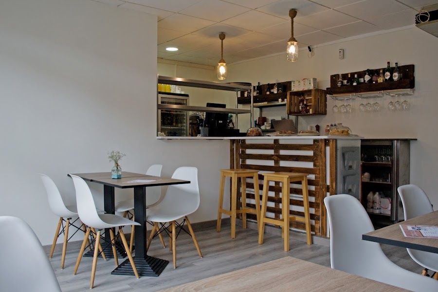 Polinyam restaurant