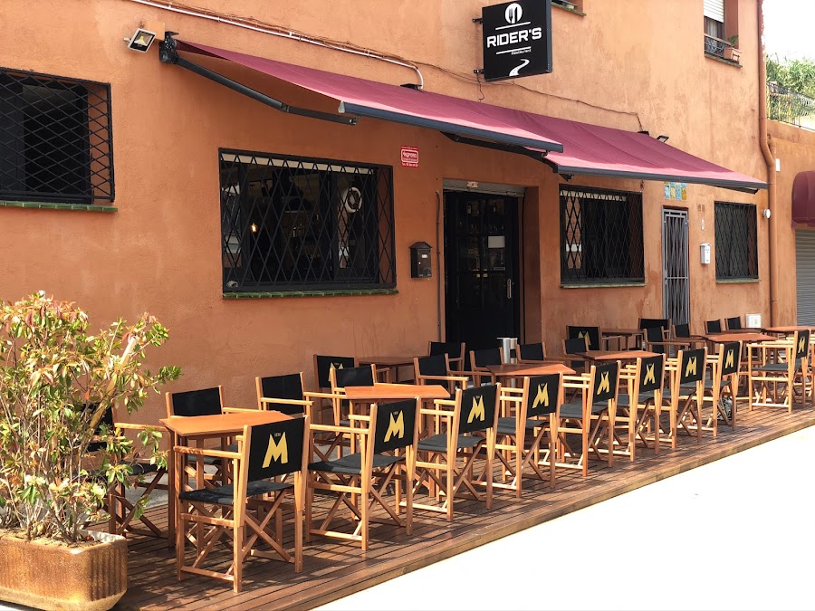 RIDER'S Bar & Restaurant