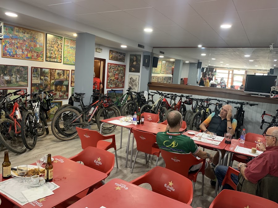 Santo's Bar