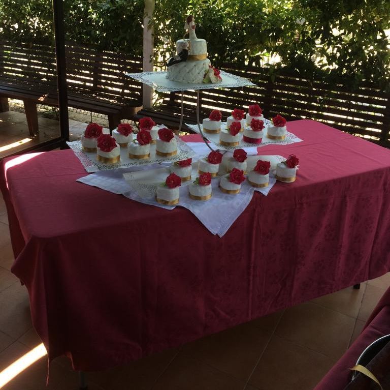 Restaurante Parc Nou mesa con tarta de boda